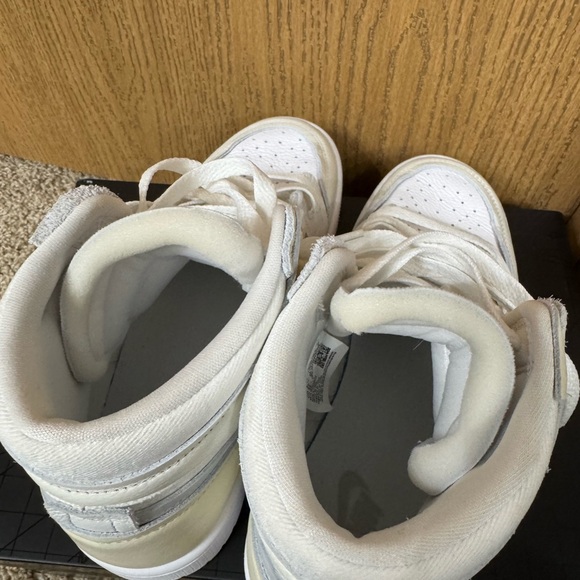 Nike Jordan 1 High OG Method of Make Cream and White Size 8.5 - Picture 7 of 8